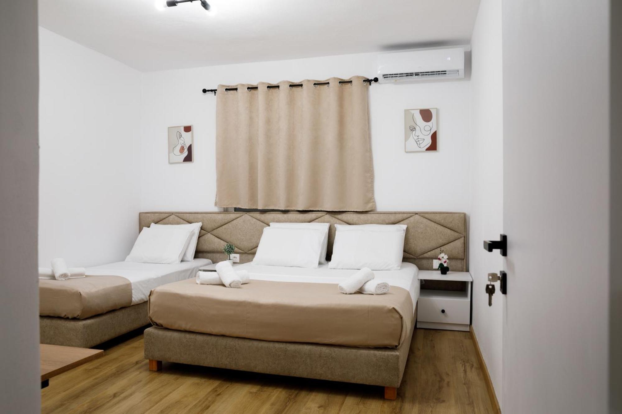 Vila Agimi 65 Gjirokastër 外观 照片