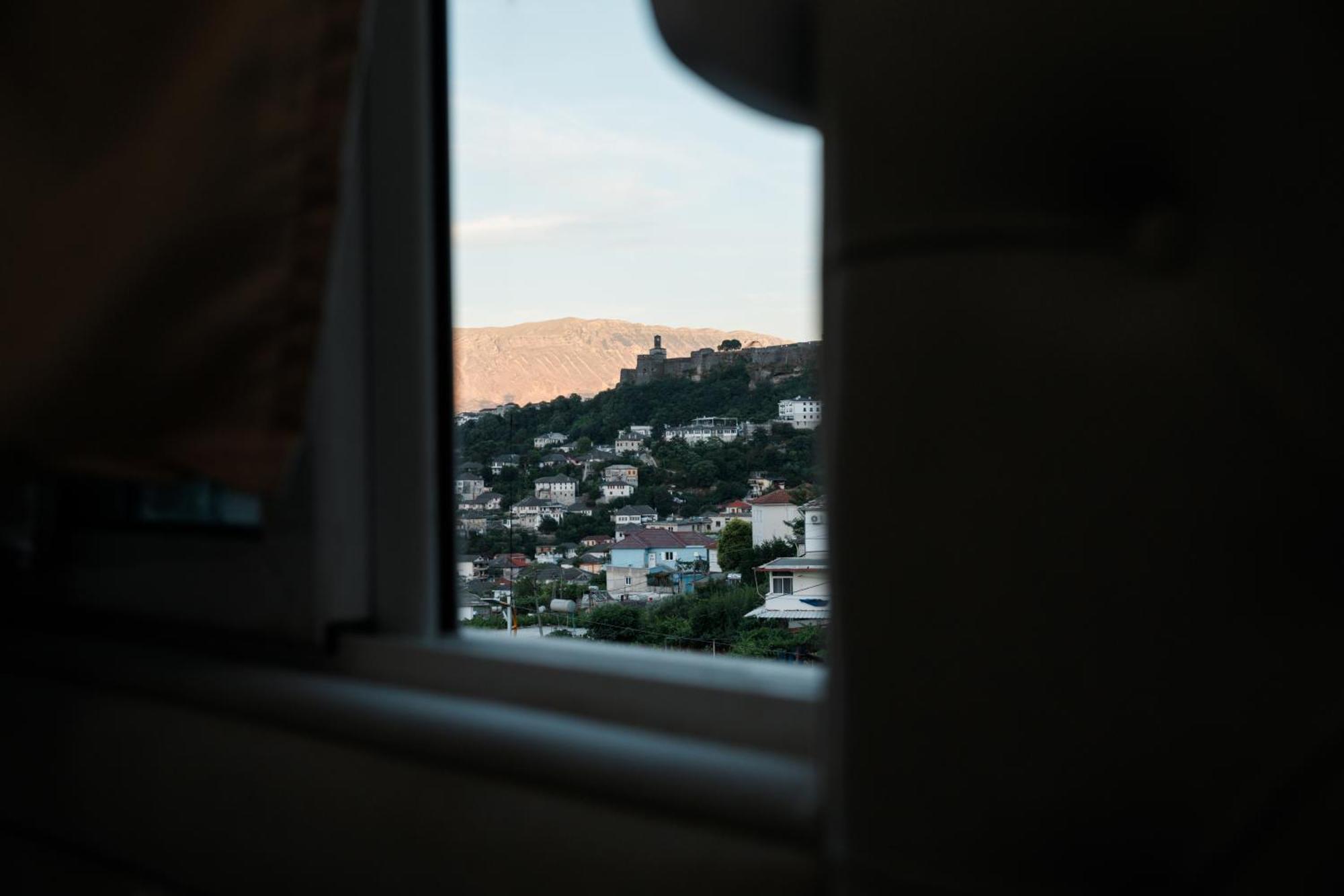 Vila Agimi 65 Gjirokastër 外观 照片