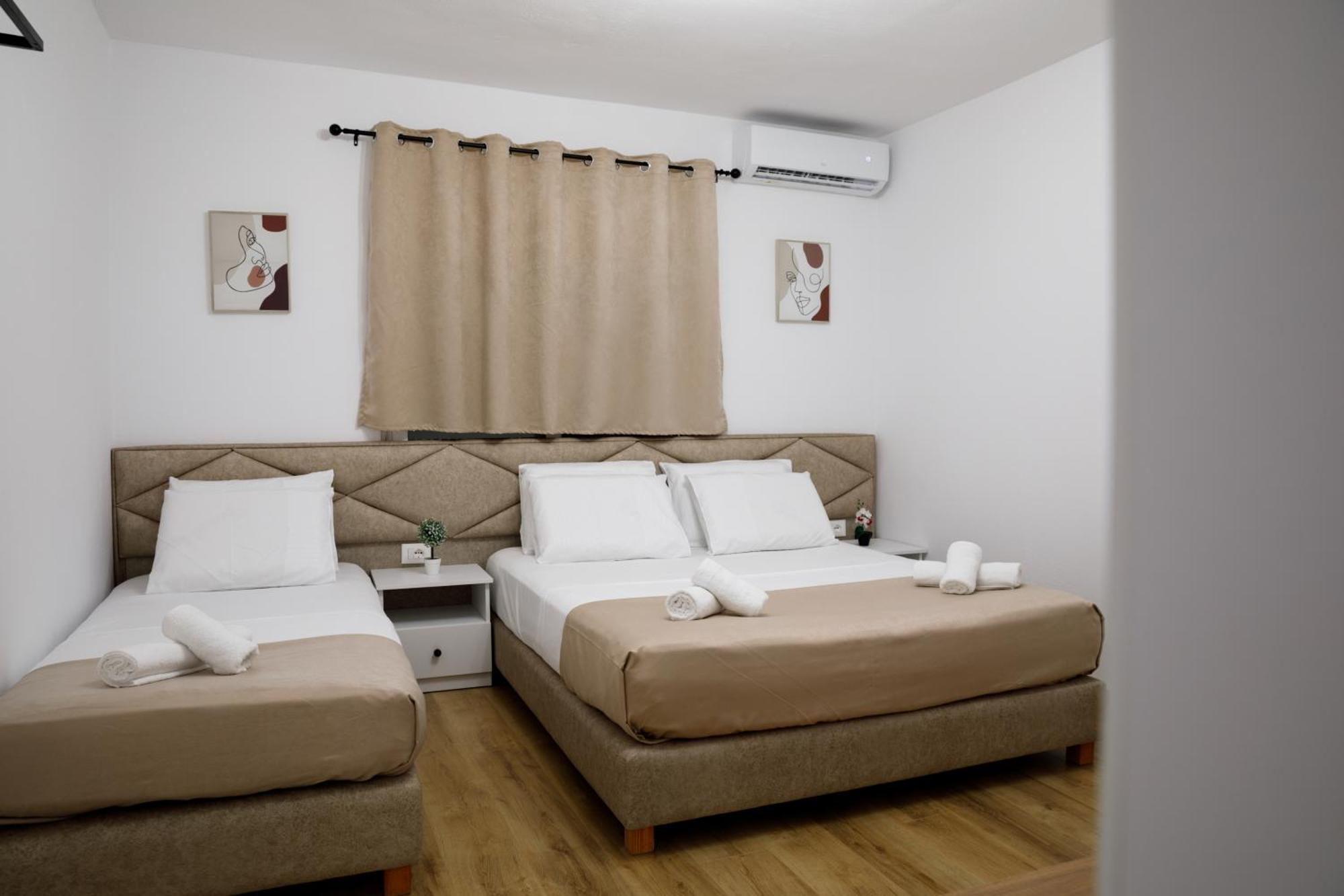 Vila Agimi 65 Gjirokastër 外观 照片