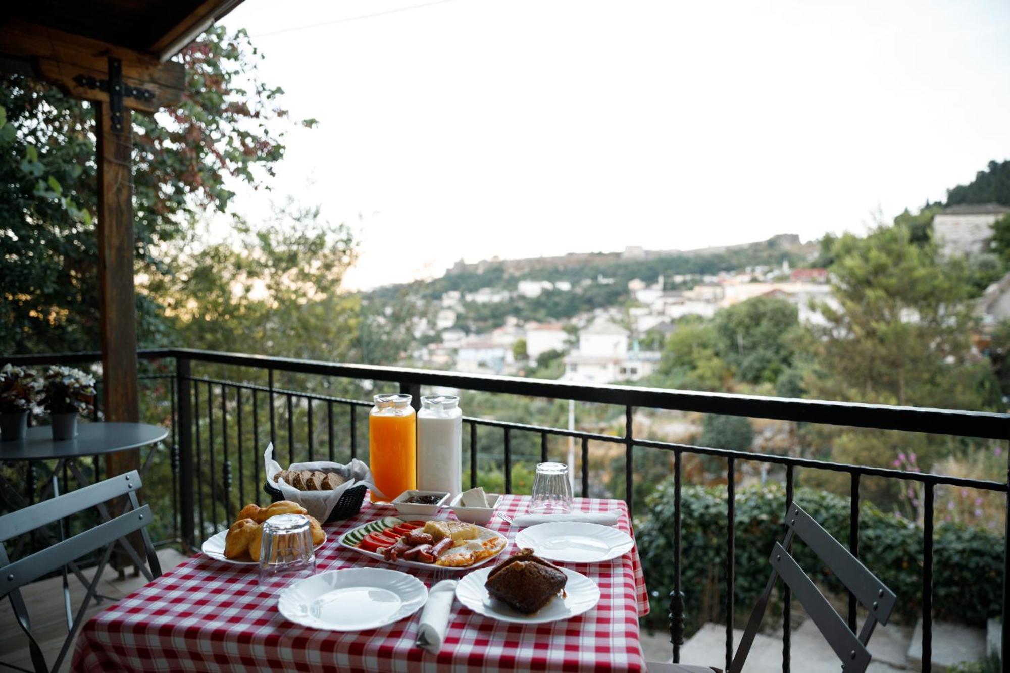 Vila Agimi 65 Gjirokastër 外观 照片