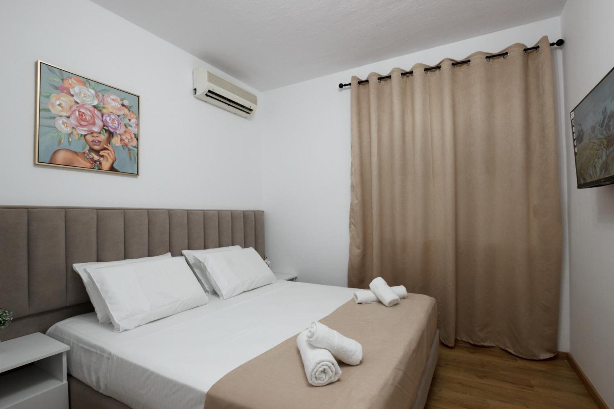 Vila Agimi 65 Gjirokastër 外观 照片