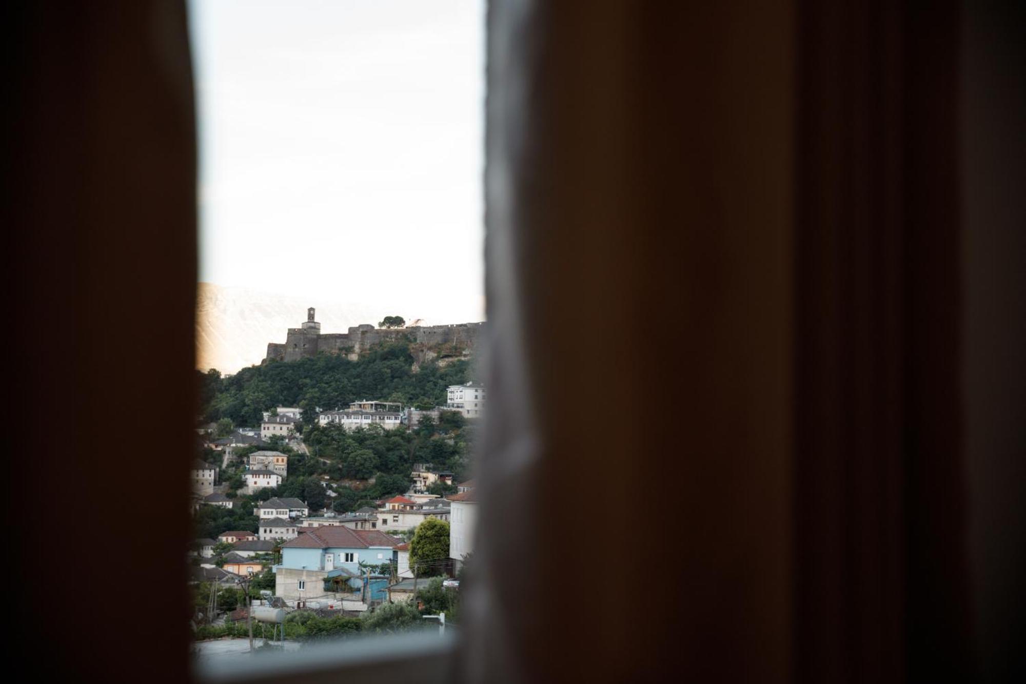 Vila Agimi 65 Gjirokastër 外观 照片