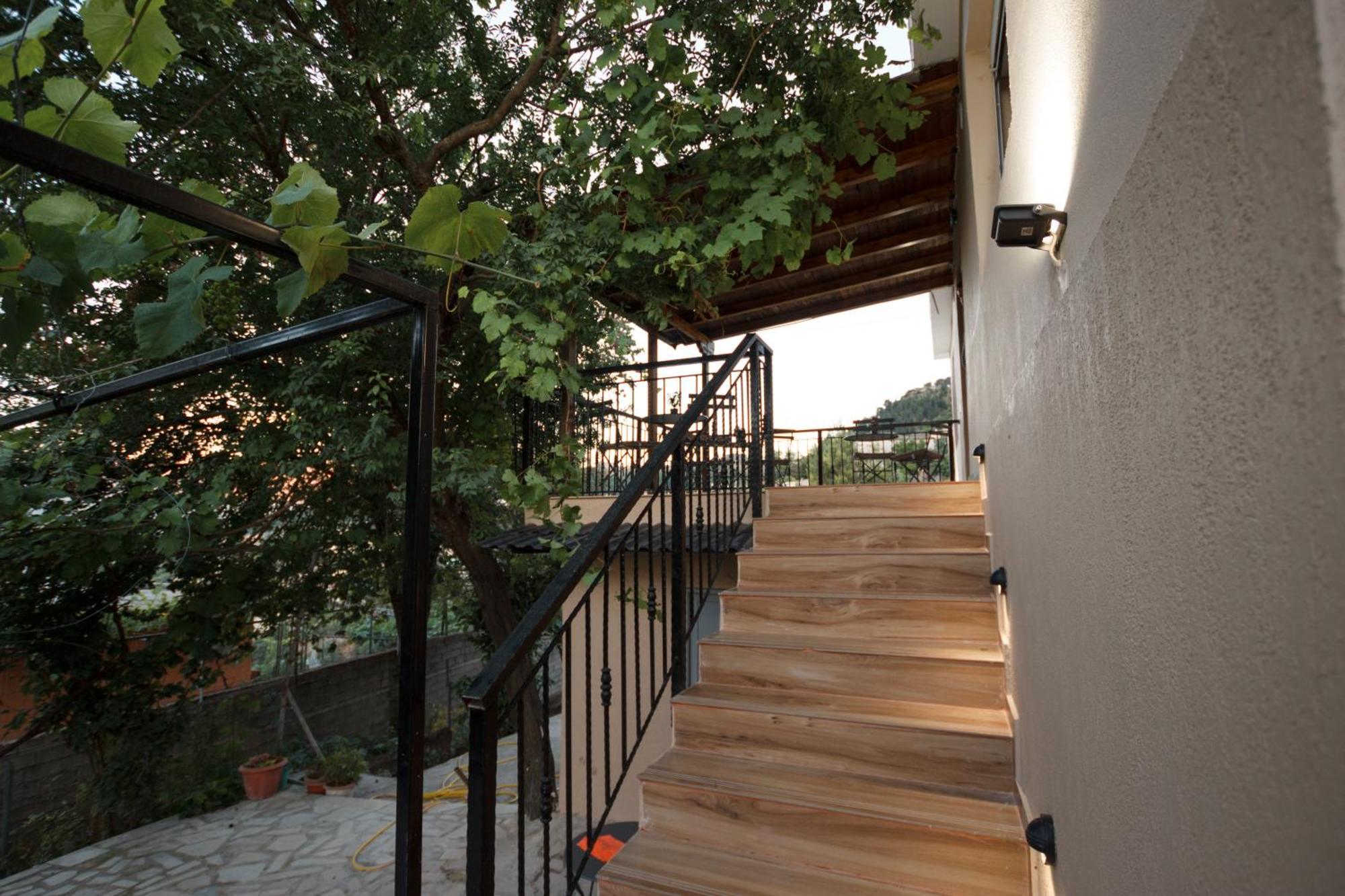 Vila Agimi 65 Gjirokastër 外观 照片